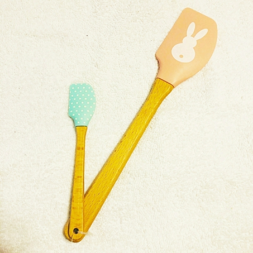 EASTER Two Spatulas Pink with Bunny & Blue - Picture 5 of 5